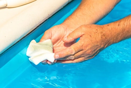 cleaning pool liner