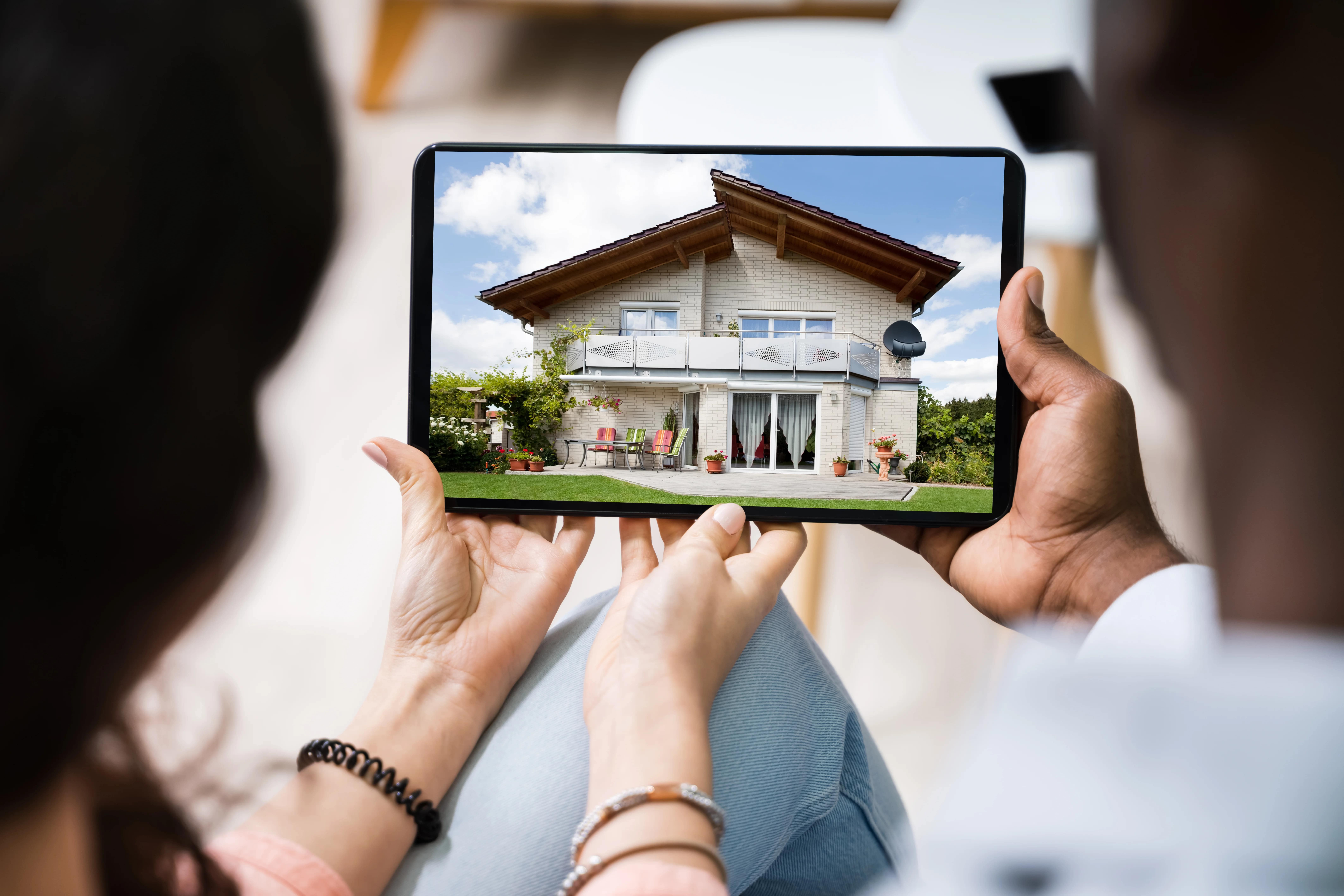 Viewing a house on a tablet